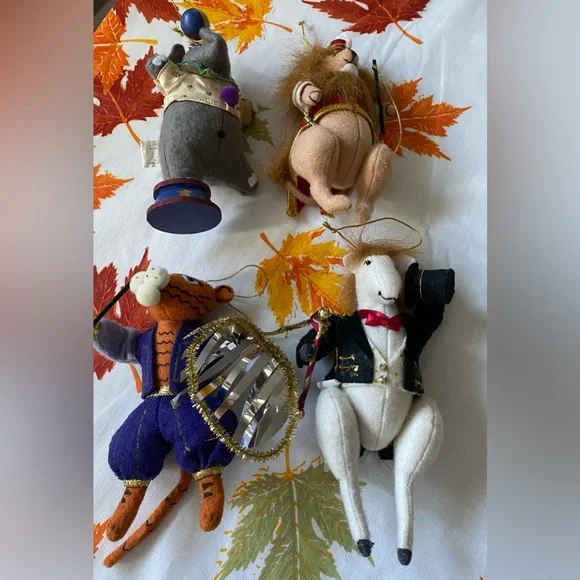 Lot of 4 Seasons of Cannon Falls Heart Felts Circus Animal Felt Ornaments - Picture 3 of 7